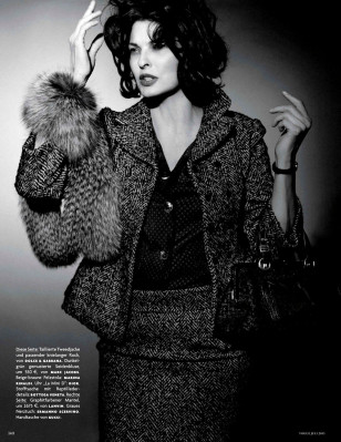 photo 12 in Linda Evangelista gallery [id615893] 2013-07-06 00:00:00