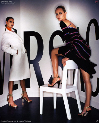 photo 16 in Linda Evangelista gallery [id7326] -0001-11-30 00:00:00