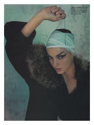 Linda Evangelista for Elle Korea January 2004 by  Julien d'Ys