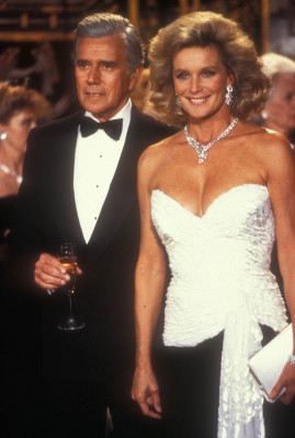 Linda Evans pic #1044986