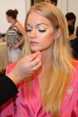 photo 9 in Lindsay Ellingson gallery [id281234] 2010-08-26 00:00:00