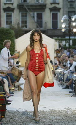Lindsay Frimodt pic #20707