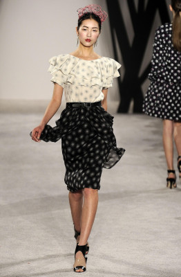 photo 3 in Liu Wen gallery [id330669] 2011-01-21 00:00:00