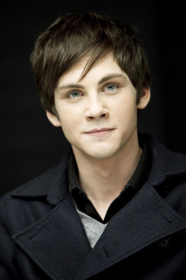 photo 20 in Logan Lerman gallery [id641210] 2013-10-21 00:00:00