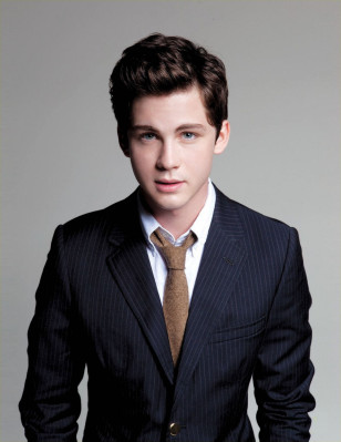 photo 5 in Logan Lerman gallery [id478031] 2012-04-20 00:00:00