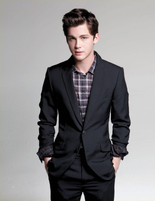 photo 27 in Logan Lerman gallery [id478032] 2012-04-20 00:00:00