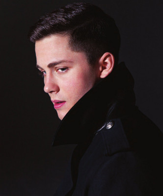 Logan Lerman pic #673351