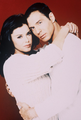 Lucia Mendez pic #594938