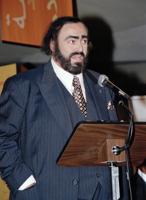 photo 3 in Luciano Pavarotti gallery [id112223] 2008-10-15 00:00:00