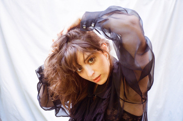 Lucie Bourdeu pic #1257127