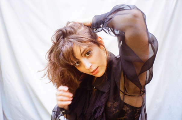 Lucie Bourdeu pic #1257131