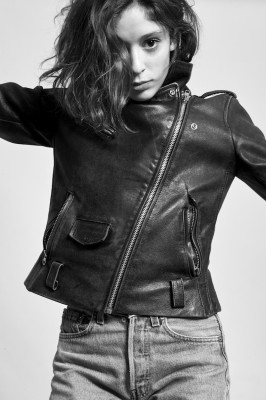 Lucie Bourdeu pic #1007499