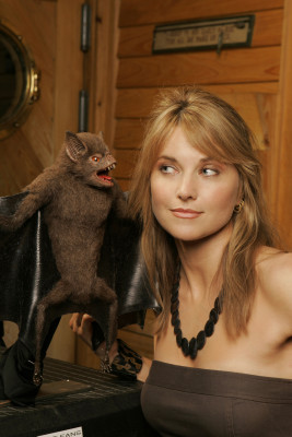 photo 23 in Lucy Lawless gallery [id191216] 2009-10-20 00:00:00