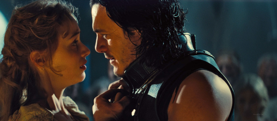 Luke Evans pic #733270