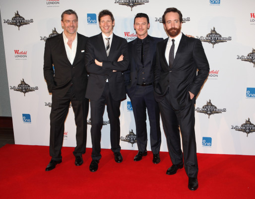 Luke Evans pic #702062