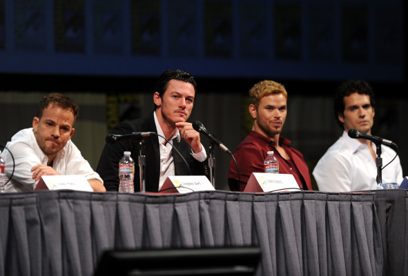 Luke Evans pic #701656