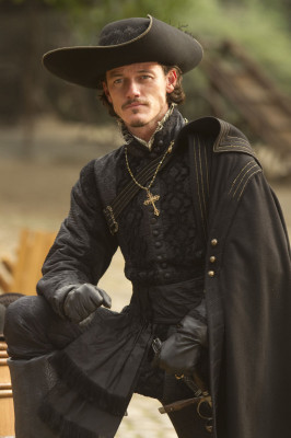 Luke Evans pic #733436