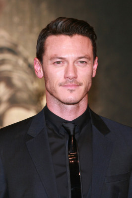 Luke Evans pic #742050