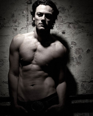Luke Evans pic #749340