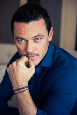 Luke Evans pic #899498
