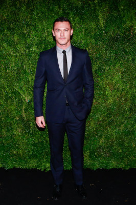 Luke Evans pic #899563