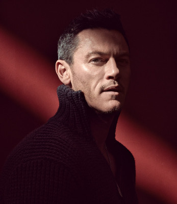 Luke Evans pic #994653