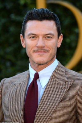 photo 17 in Luke Evans gallery [id912029] 2017-02-25 00:00:00