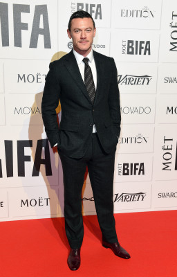 Luke Evans pic #818545