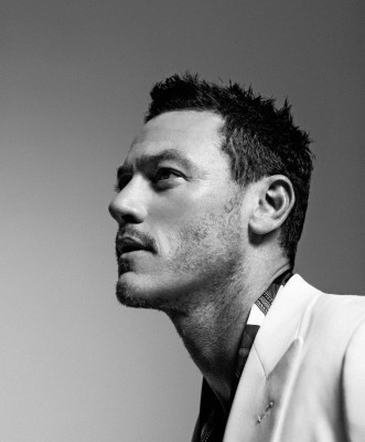 photo 23 in Luke Evans gallery [id909240] 2017-02-14 00:00:00