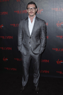 Luke Evans pic #702617