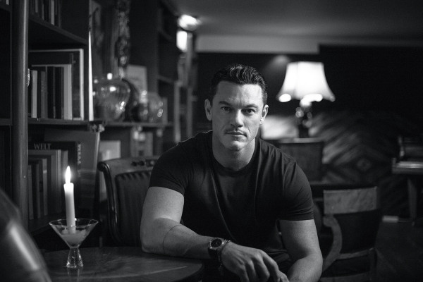 Luke Evans pic #1275758