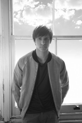 photo 8 in Luke Pasqualino gallery [id364518] 2011-04-01 00:00:00