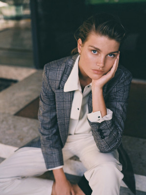 Luna Bijl pic #1294099