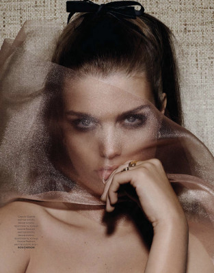 Luna Bijl pic #1242473