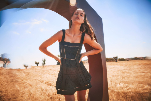 Luna Bijl pic #1366033