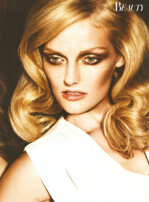 photo 11 in Lydia Hearst gallery [id325534] 2011-01-11 00:00:00