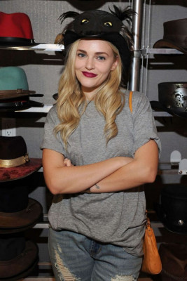 photo 27 in Madeline Brewer gallery [id1076815] 2018-10-23 00:00:00