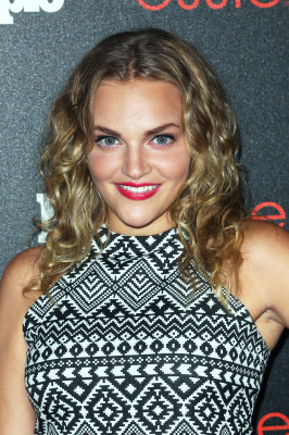 photo 15 in Madeline Brewer gallery [id1076827] 2018-10-23 00:00:00