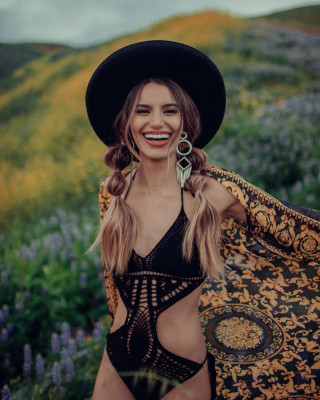 Madison Reed pic #1121641