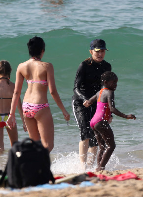 Madonna pic #550125