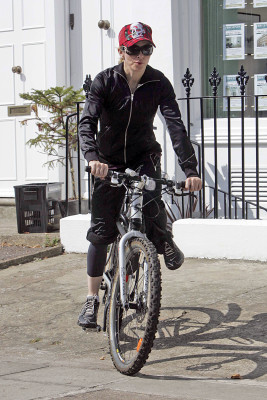 Madonna pic #244613