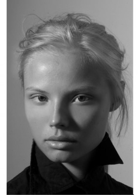 photo 7 in Magdalena Frackowiak gallery [id89237] 2008-05-20 00:00:00