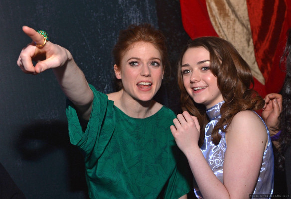 Maisie Williams pic #710291