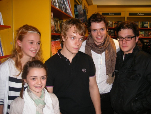Maisie Williams pic #711111