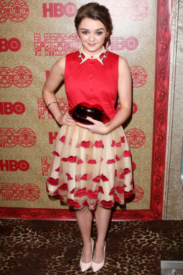 Maisie Williams pic #709443