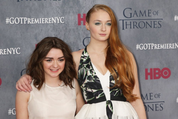 Maisie Williams pic #709856