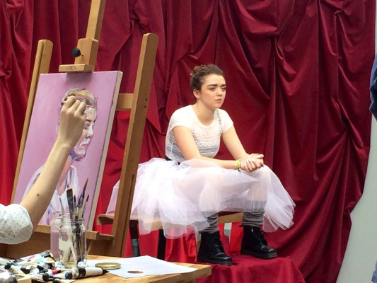 Maisie Williams pic #711709