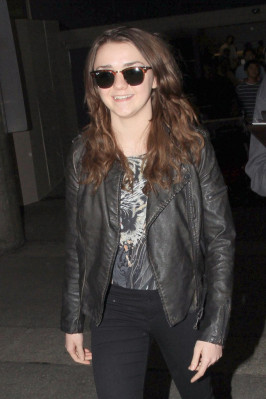 Maisie Williams pic #711120