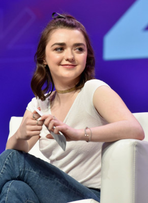 photo 3 in Maisie Williams gallery [id916130] 2017-03-14 00:00:00