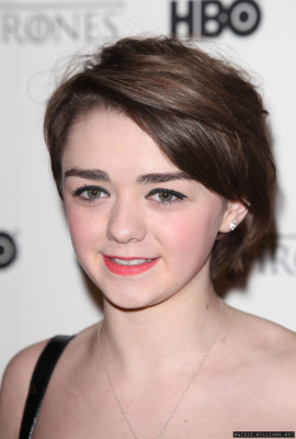 Maisie Williams pic #711042